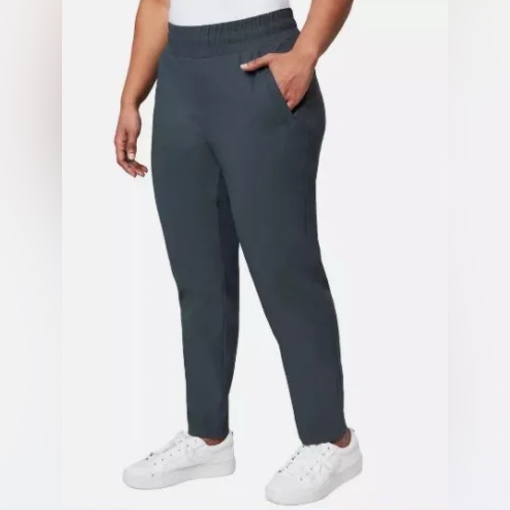 Modern Ambition delightfully technical Ladies' Woven‎ Stretch gray Pant Large